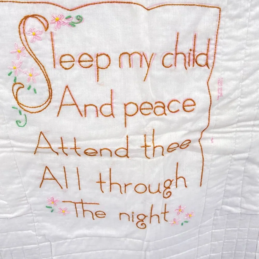 Angel embroidered baby crib quilt‎ blanket unfinished?? satin trim